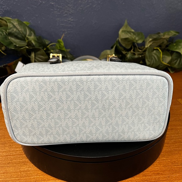 NWT Michael Kors light blue Crossbody bag and wallet - Picture 5 of 15
